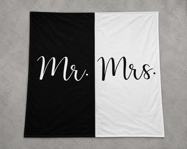 Load image into Gallery viewer, Mr &amp; Mrs Beach Towel